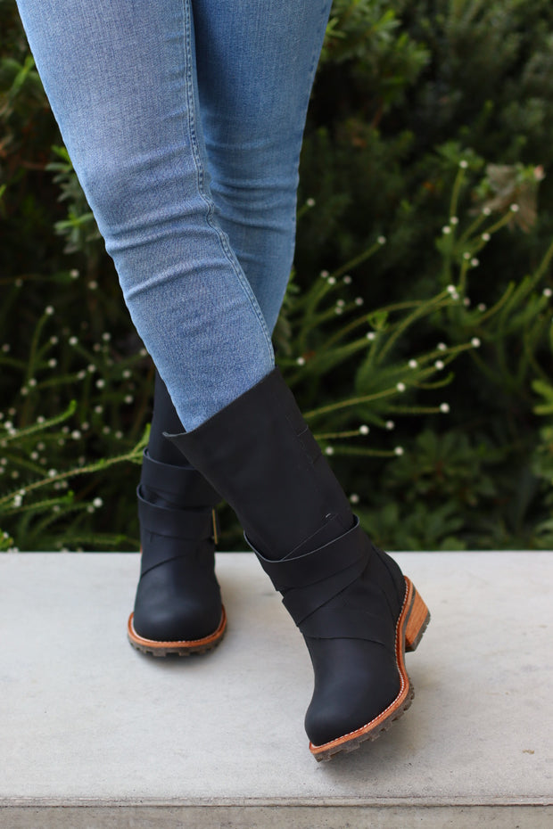 Bootie Bolonia Negro (NUEVO)