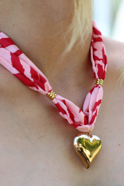 Collar Bugambilia rosa