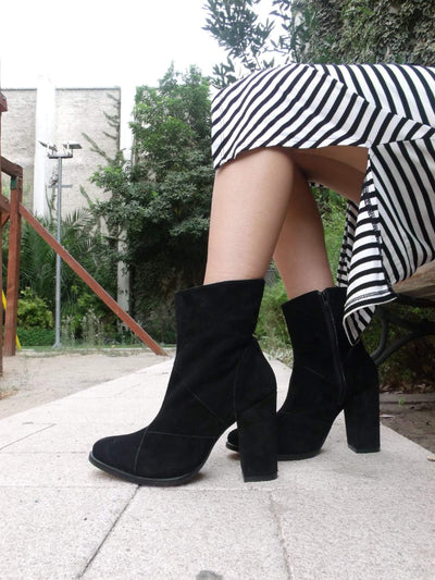 Bootie Gia Negro - SOLO EN 35