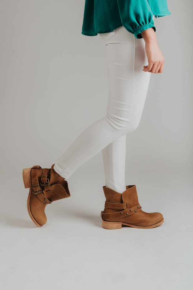 Bootie Isidora Toffe